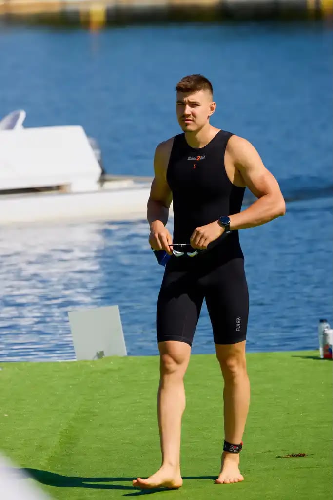 Bogdan Ștefănescu, antrenor de înot și triatlon la Elite Swimming School